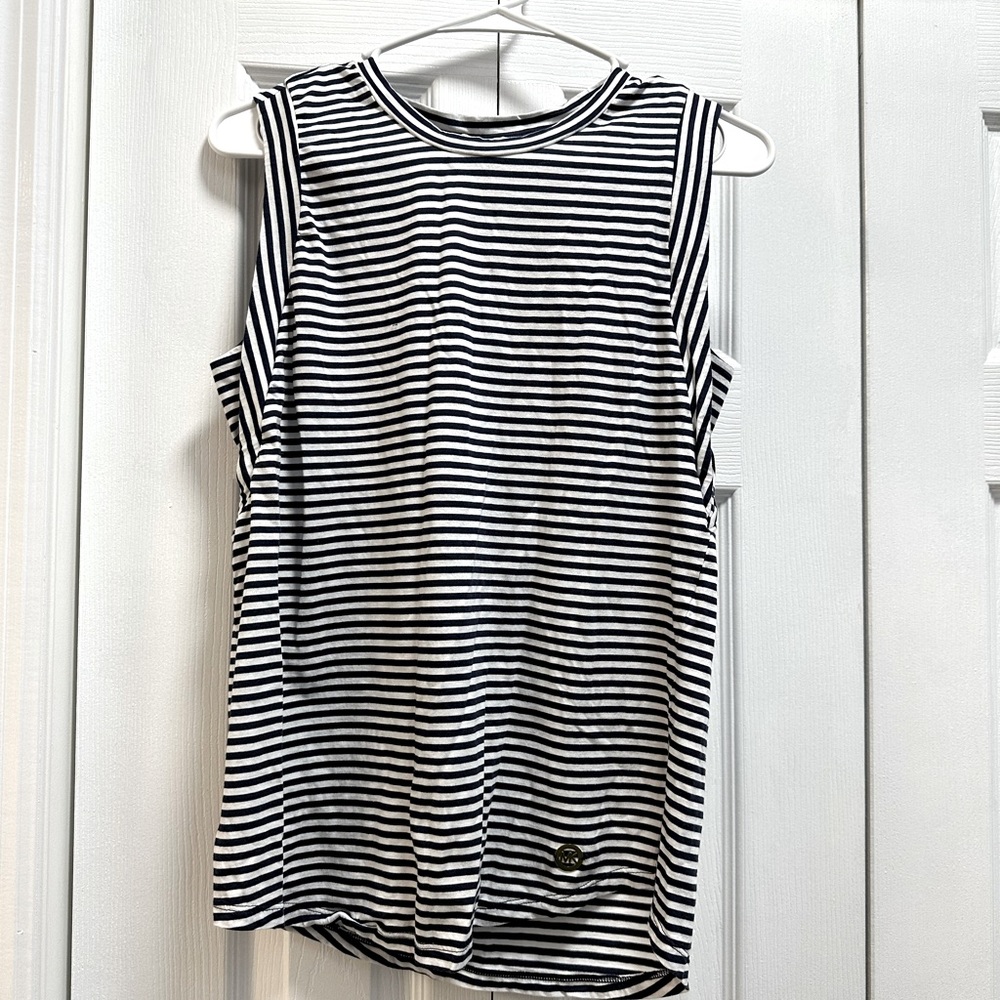 🦋3for$10🦋 Sleeveless Michael Kors blouse